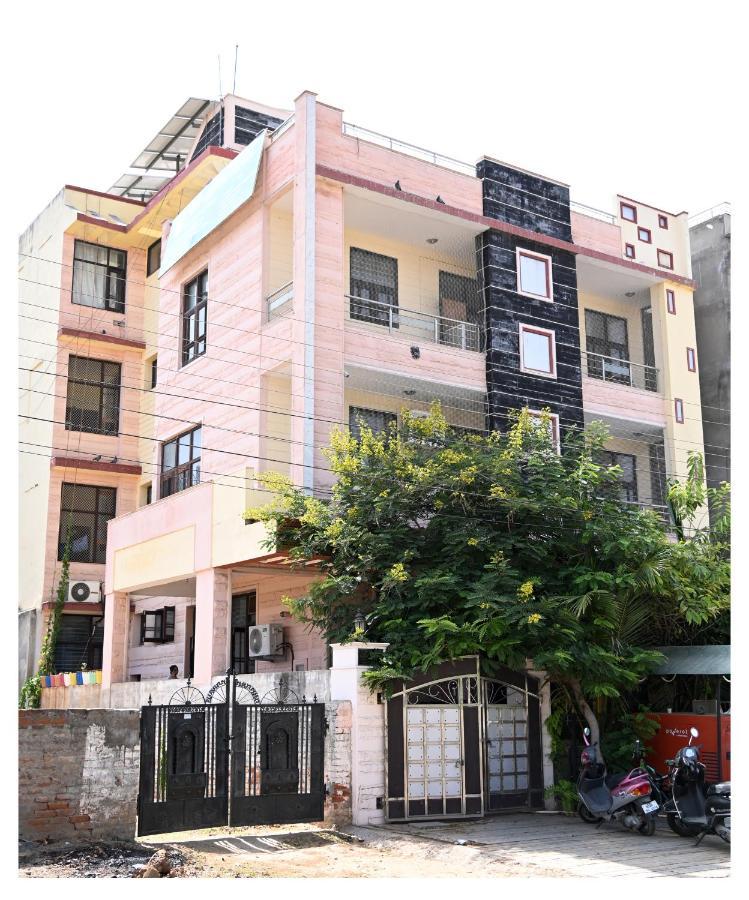 Sohanas Homestays- 2 Bhk Luxury Apartment Near Jaipur International Airport Esterno foto