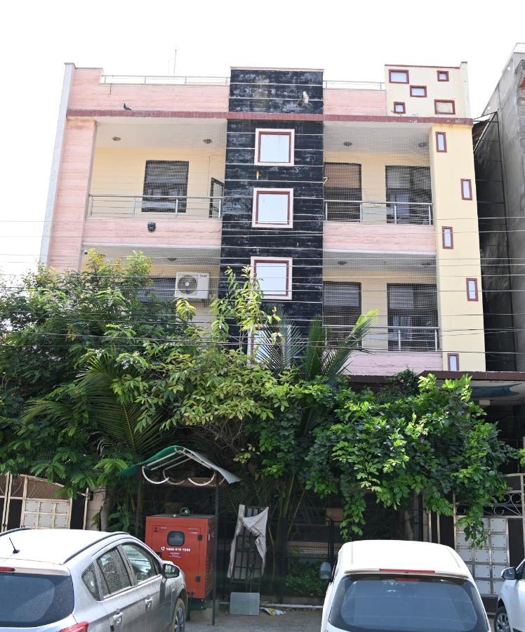 Sohanas Homestays- 2 Bhk Luxury Apartment Near Jaipur International Airport Esterno foto